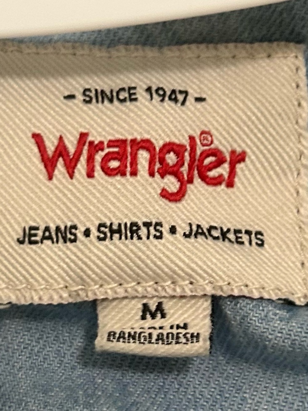 Wrangler Light Wash Denim Western Shirt - Picture 3 of 7